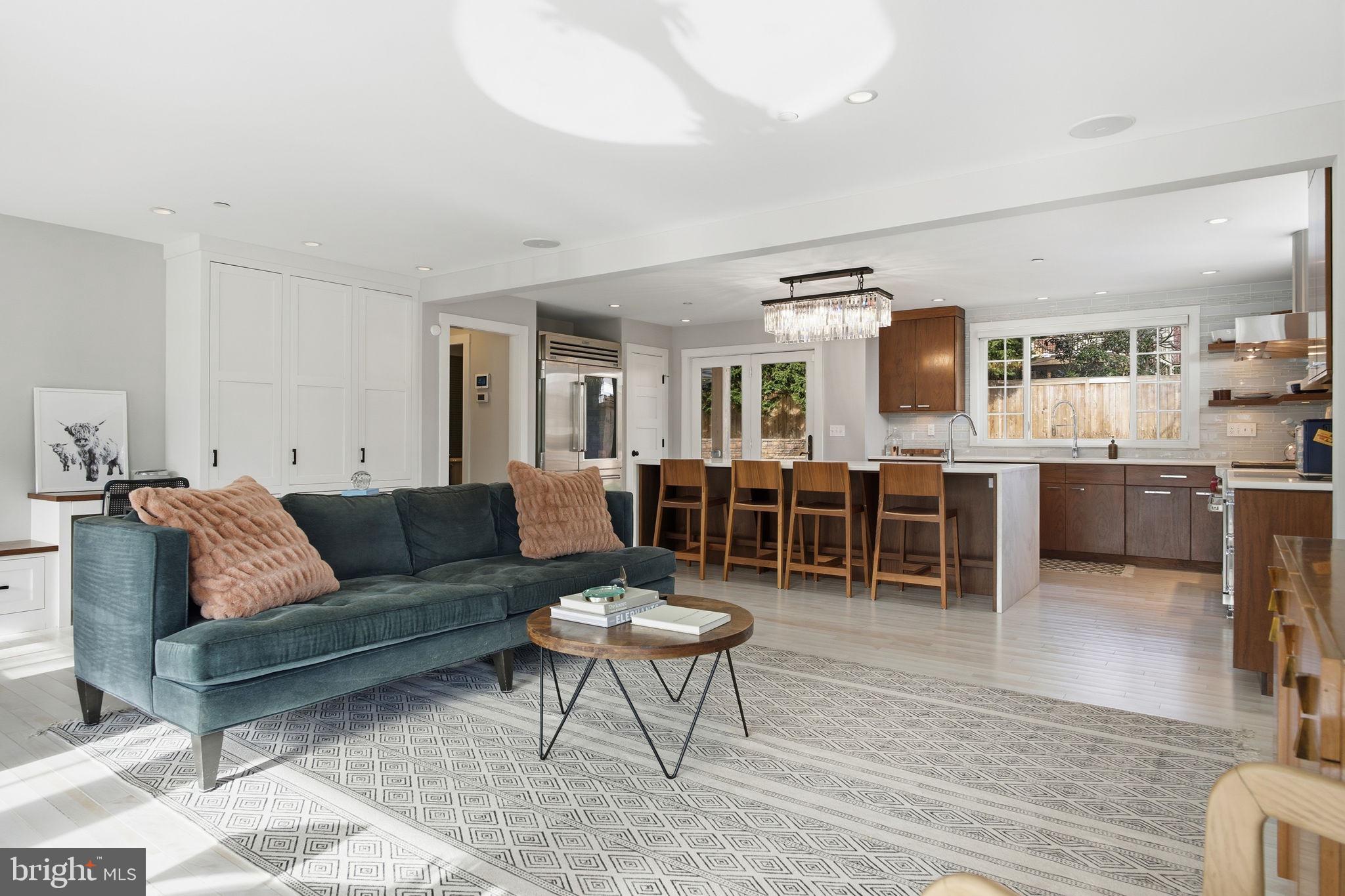 MURRAY HILL - Residential