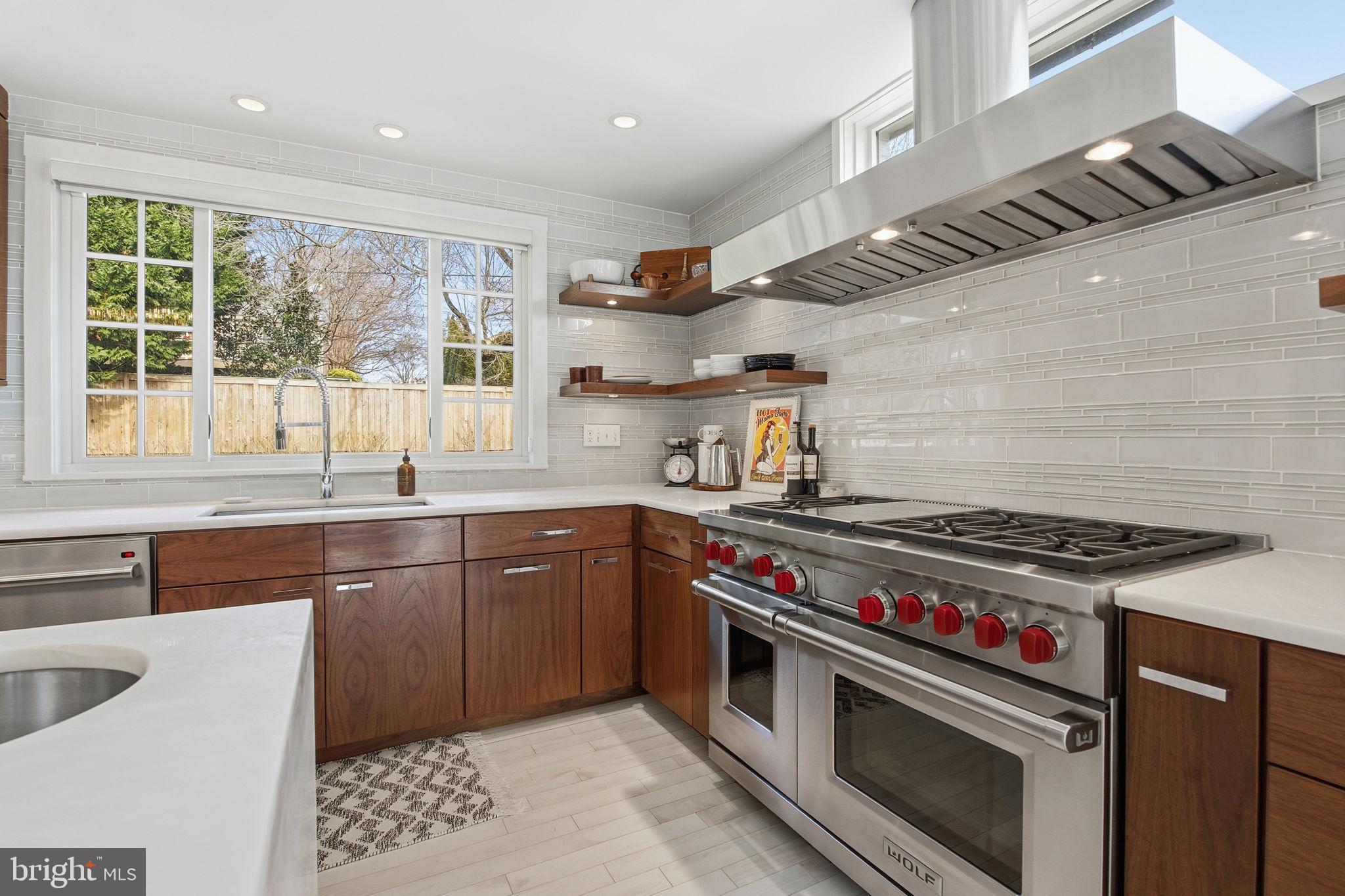 MURRAY HILL - Residential