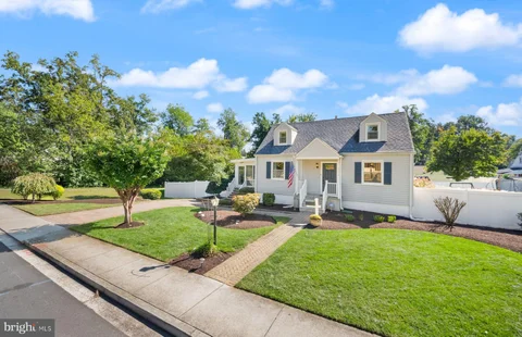 4019 Poplar Street, Fairfax, VA MLS: VAFC2009336