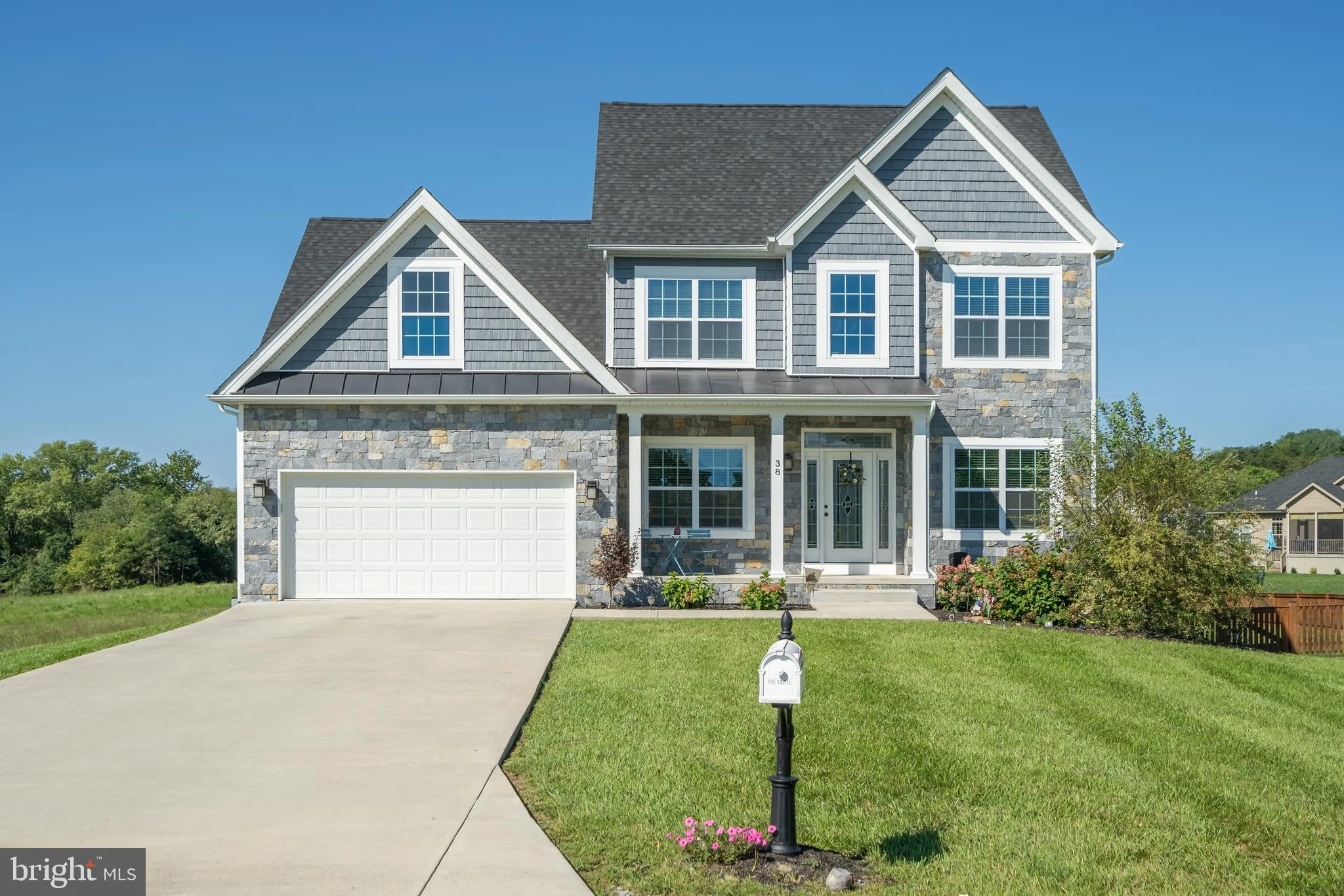 38 Niagra Court, Falling Waters, WV 25419