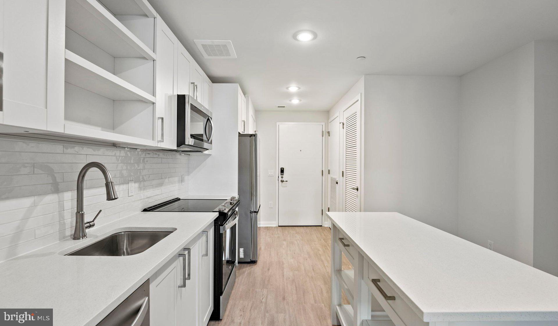 CATHEDRAL HEIGHTS - Residential Lease