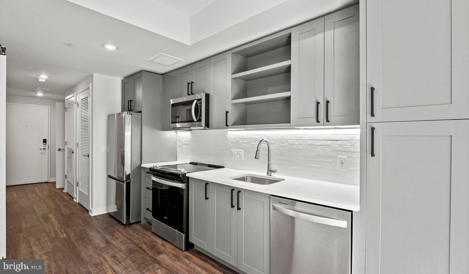 CATHEDRAL HEIGHTS - Residential Lease