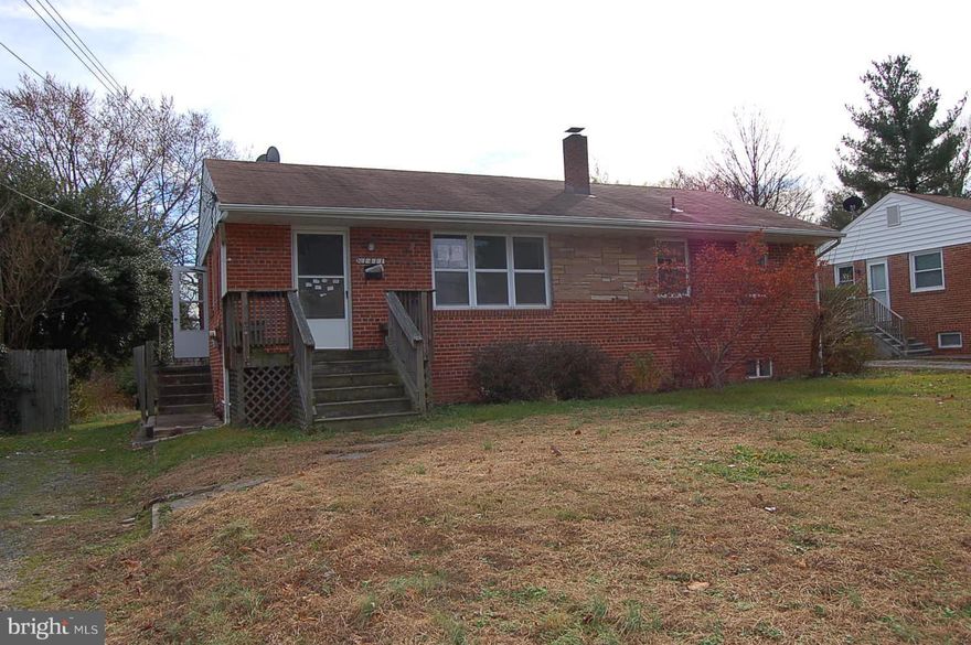Investor special, priced to move quickly, cash offer required.  Bank has started the repairs, new carpet, appliances, and paint.  Will need some flooring repairs