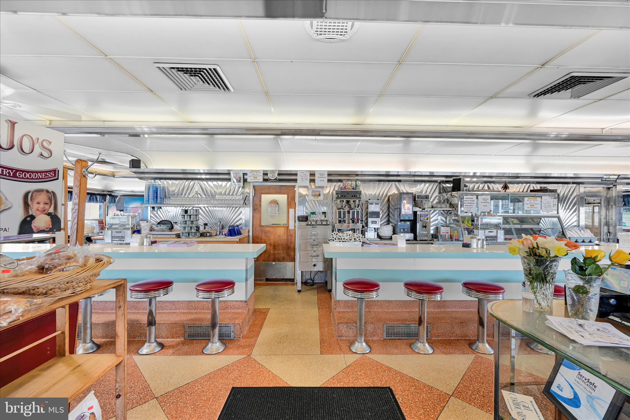 8 E CUMBERLAND STREET