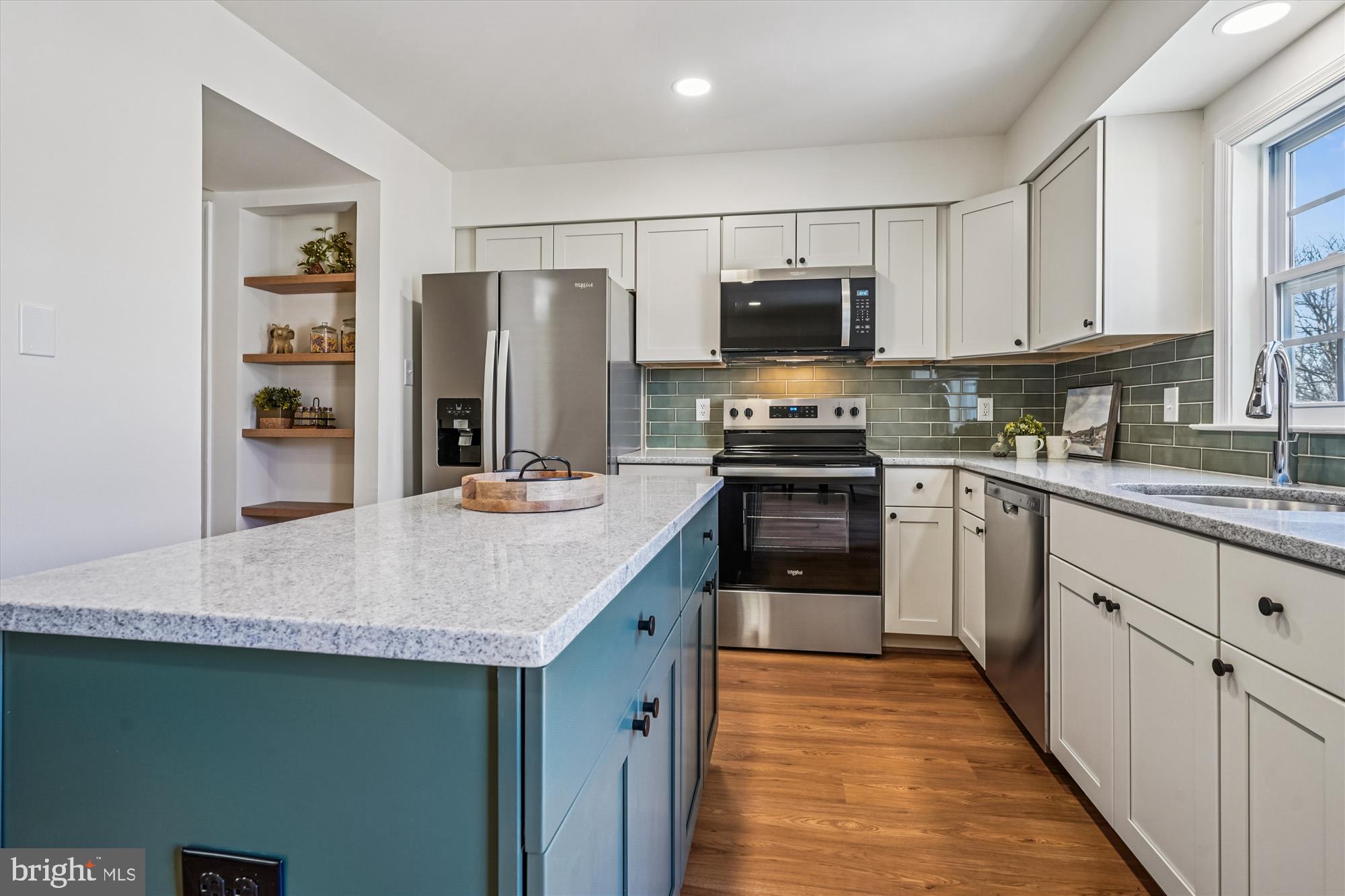 MONTCLAIR ST4 - Residential