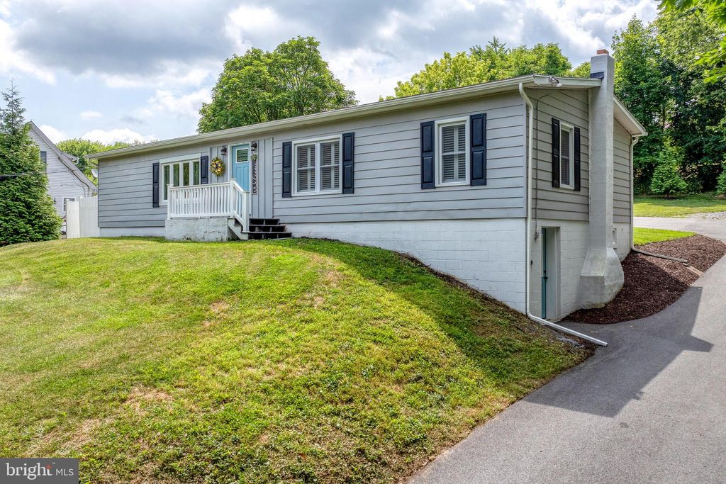 Photo of 2511 Ironville Pike, Columbia, PA 17512 (MLS # PALA2053640)