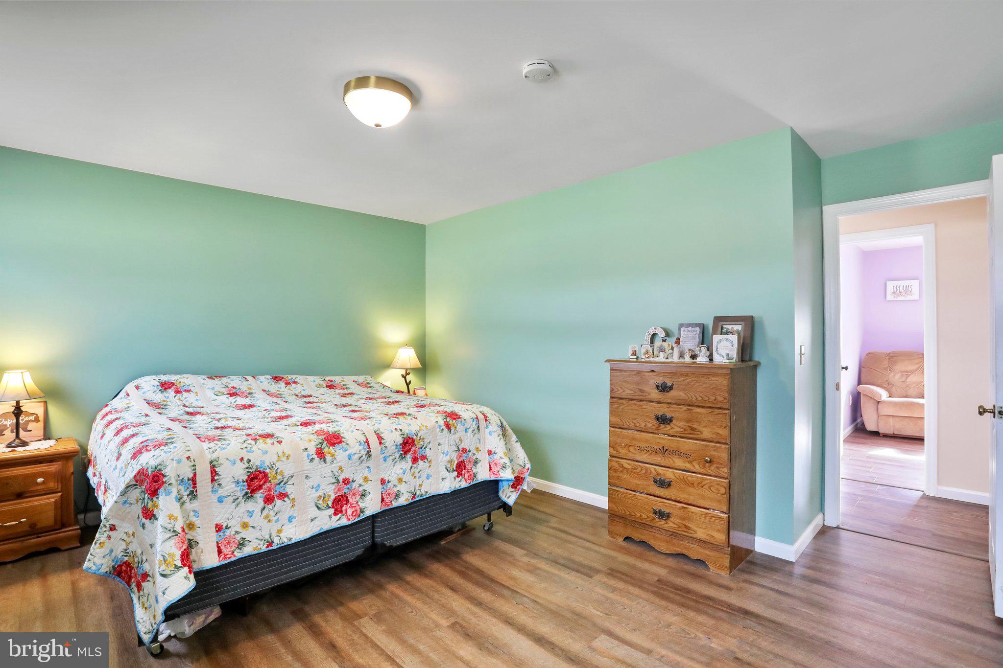 GOLDEN MEADOWS - Residential