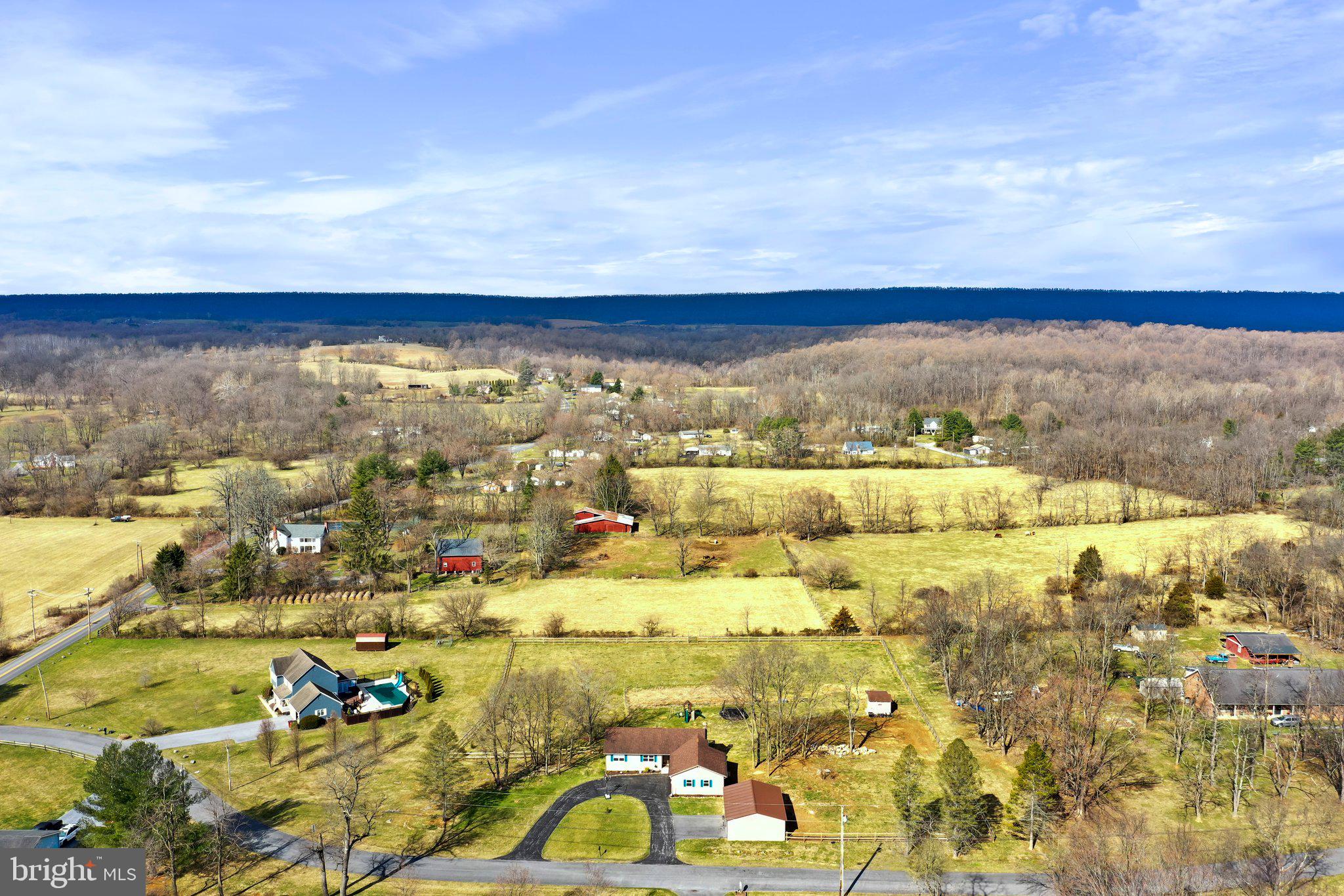 GOLDEN MEADOWS - Residential