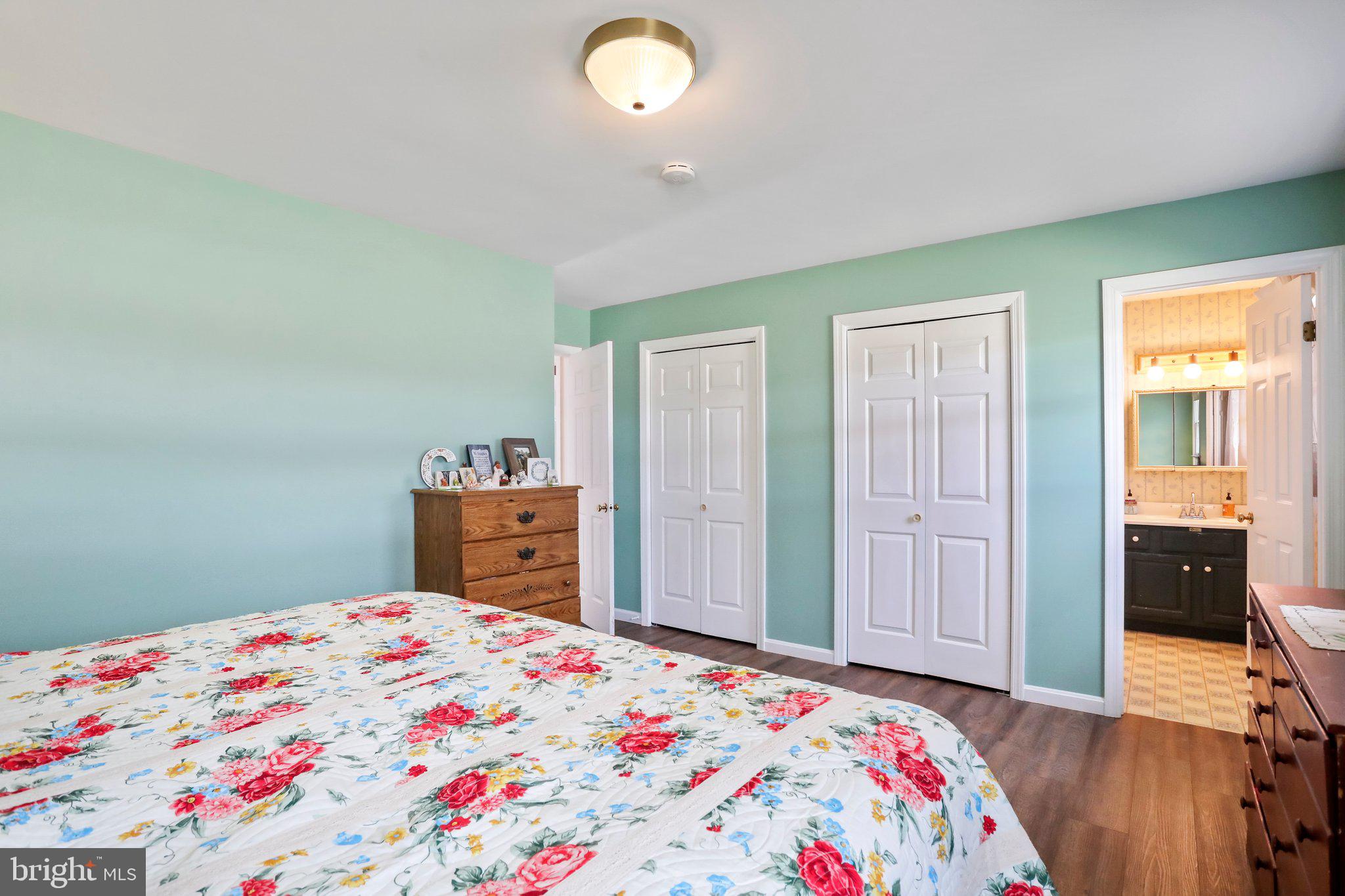 GOLDEN MEADOWS - Residential