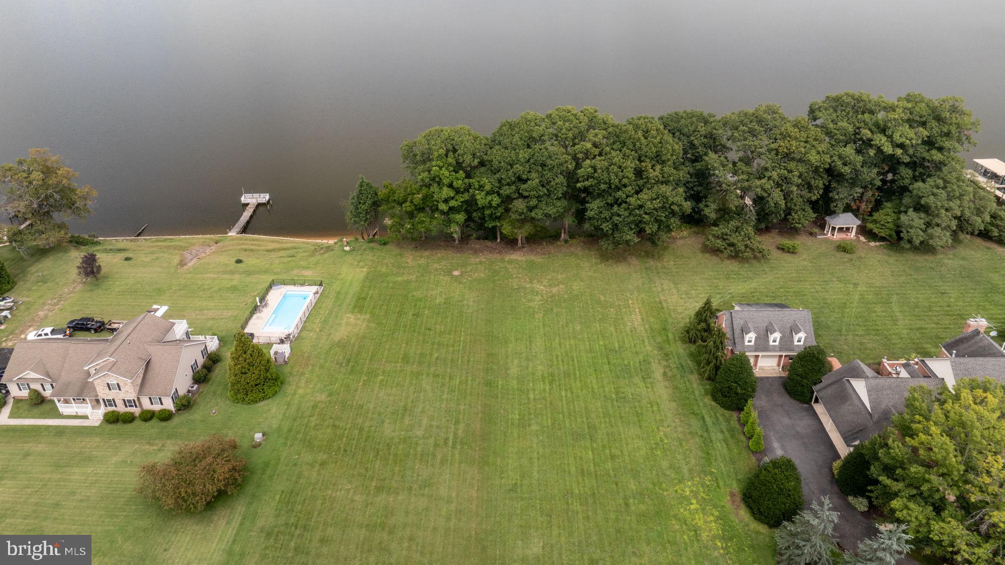 GOOSE POINT COURT