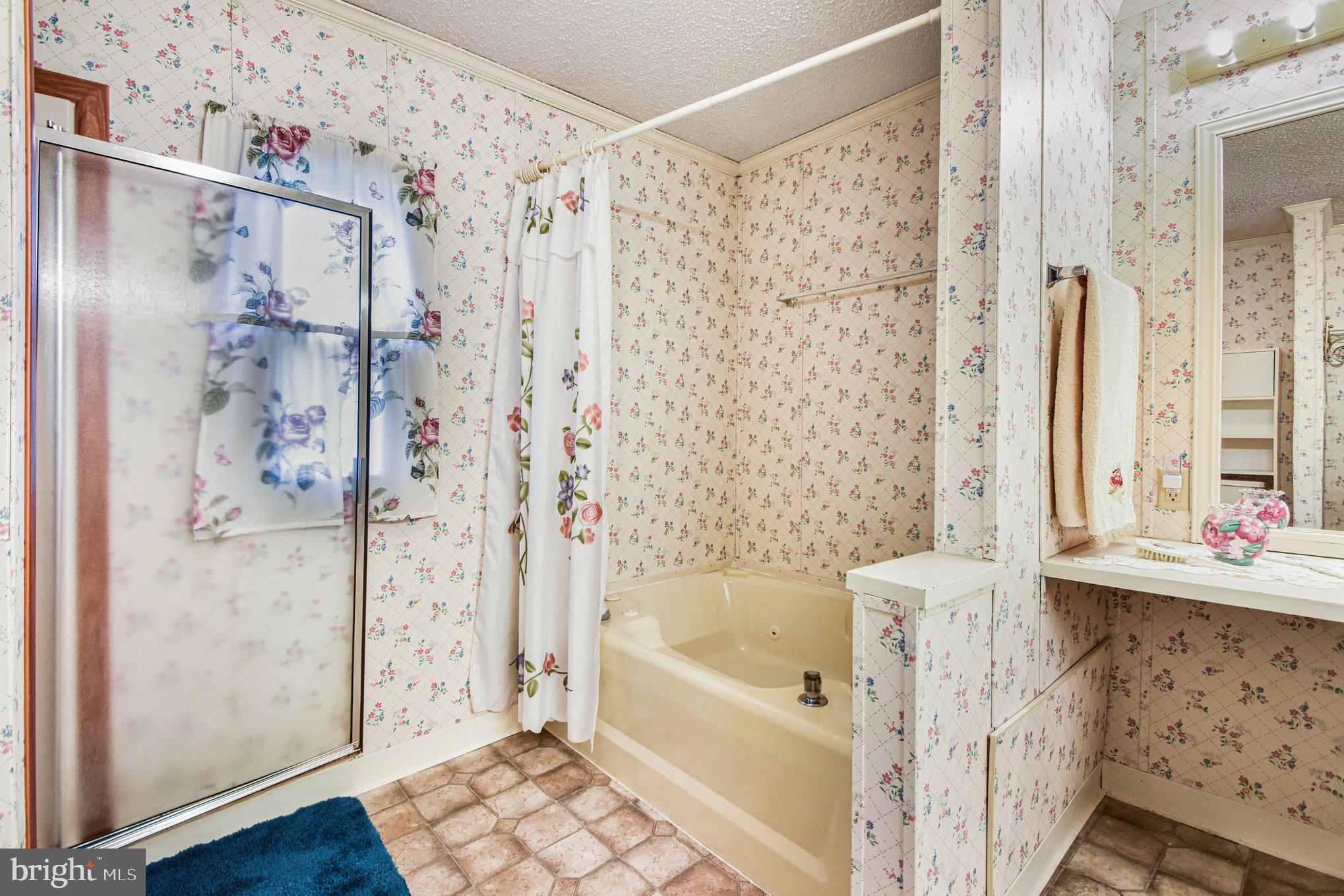 NESHAMINY FALLS - Residential