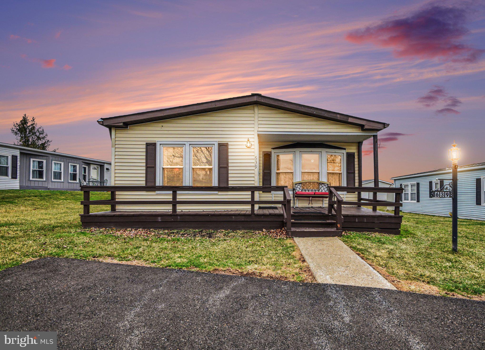 NESHAMINY FALLS - Residential