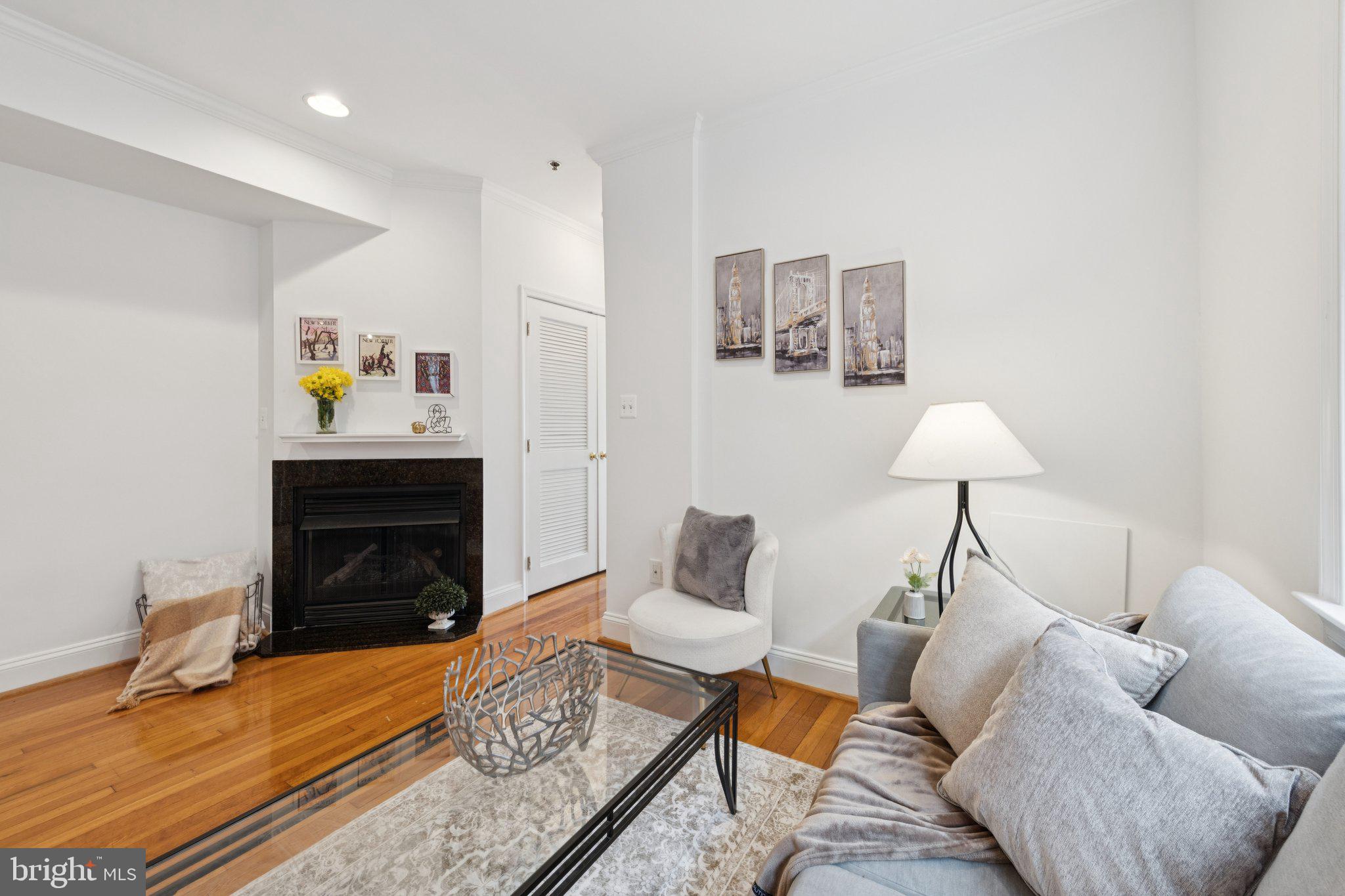 1438 COLUMBIA ROAD NW 305