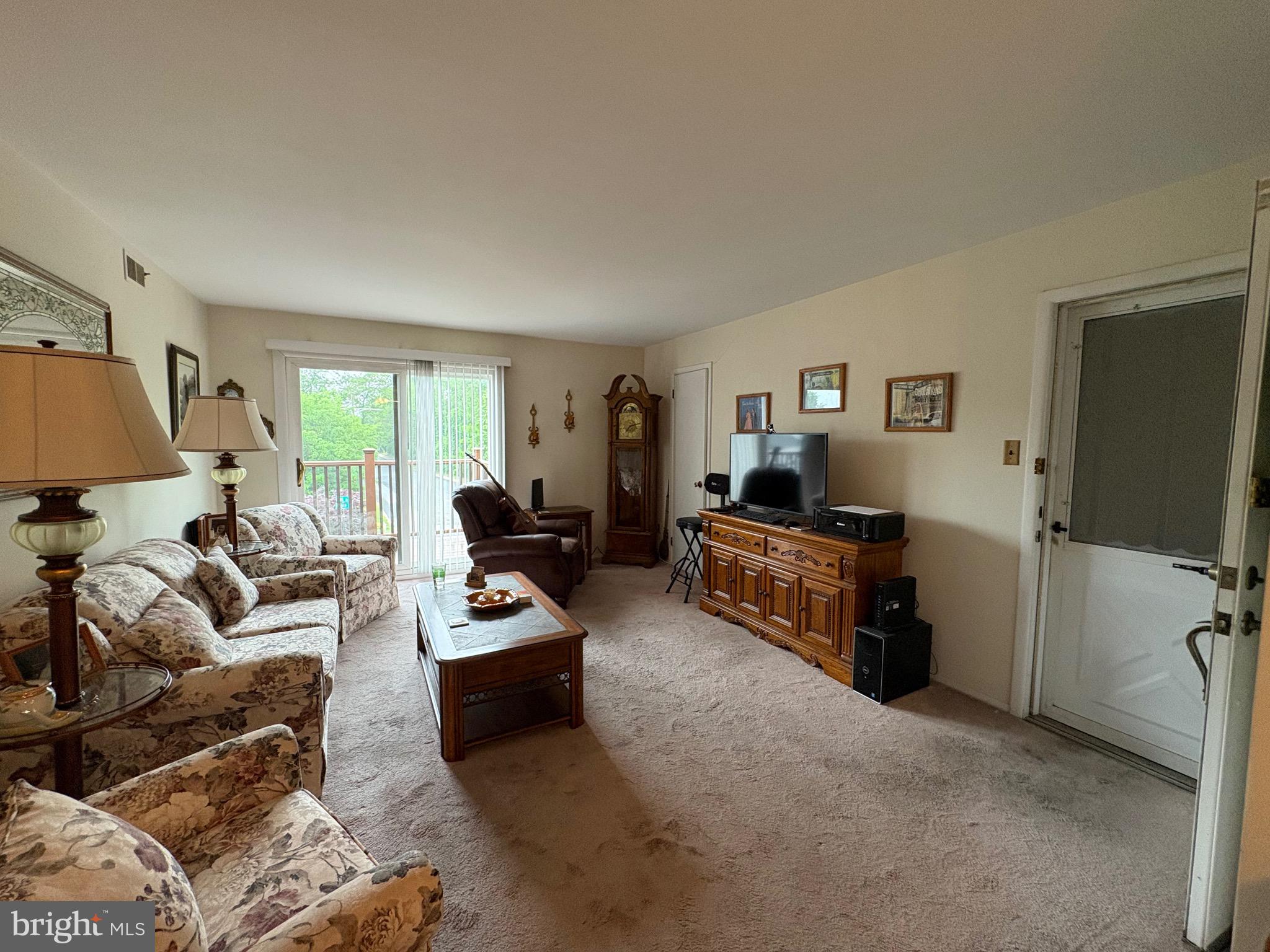 HILLTOP - Residential