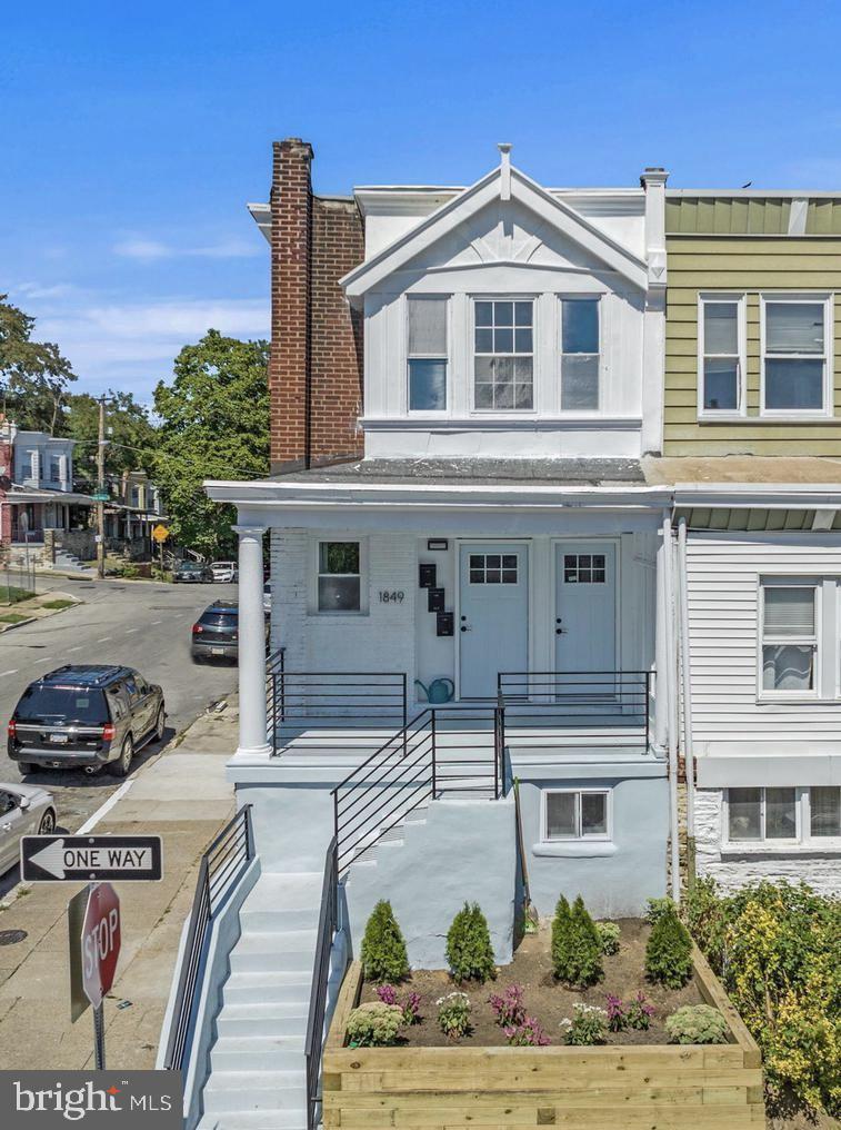 This is a 2 bedroom 1 full bath newly renovated unit. Located 4 min away from Lasalle University and 3 min away from Central High School. First, last, one - month security. Proof of monthly income over $3600. Landlord will pay water. Credit and background check required. Schedule your appointment today.