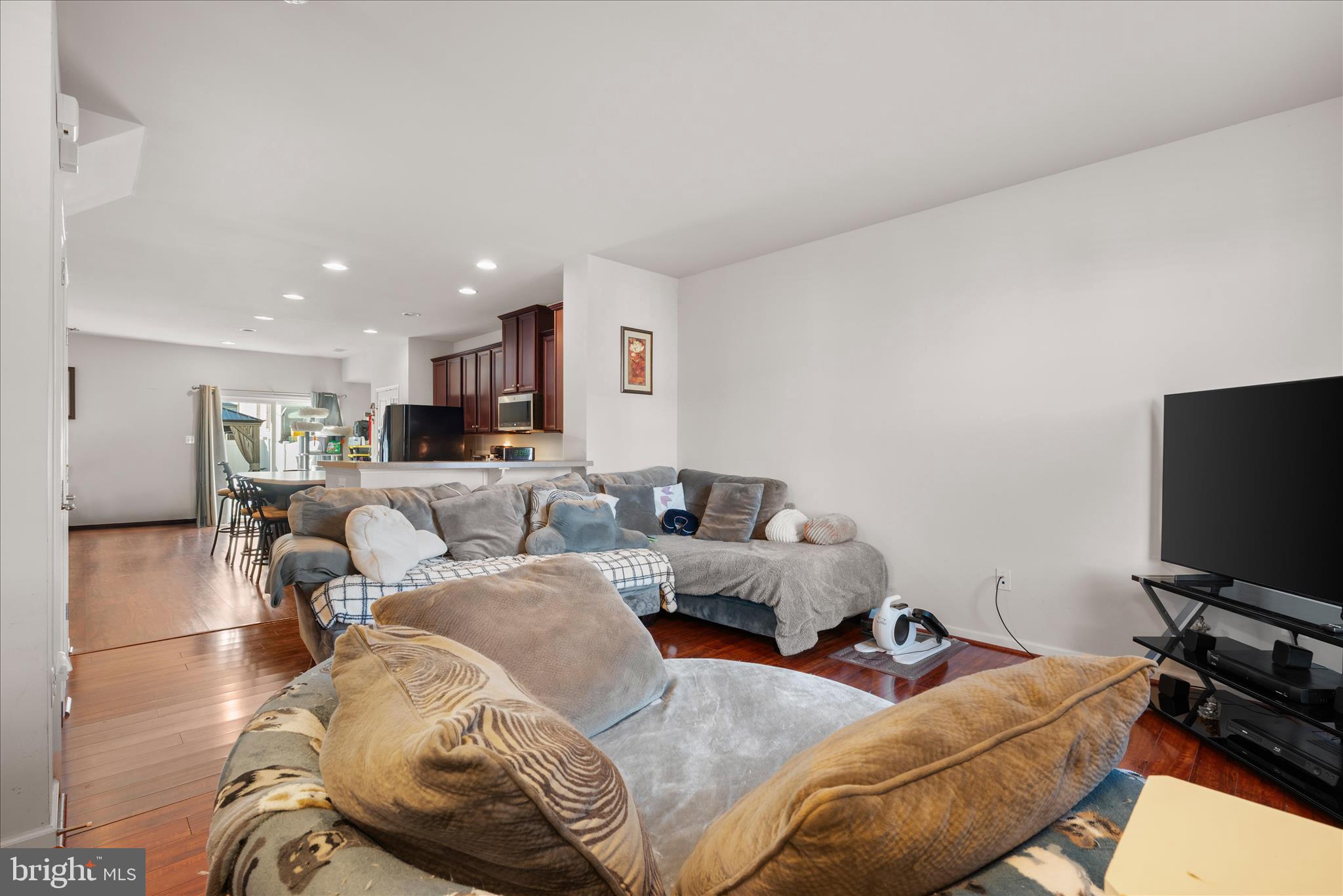 BROOKFIELD - Residential