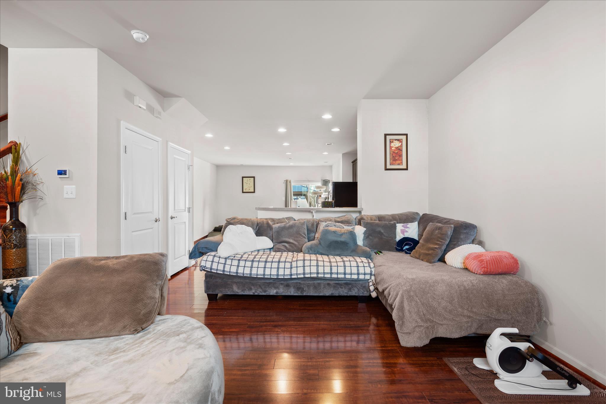 BROOKFIELD - Residential