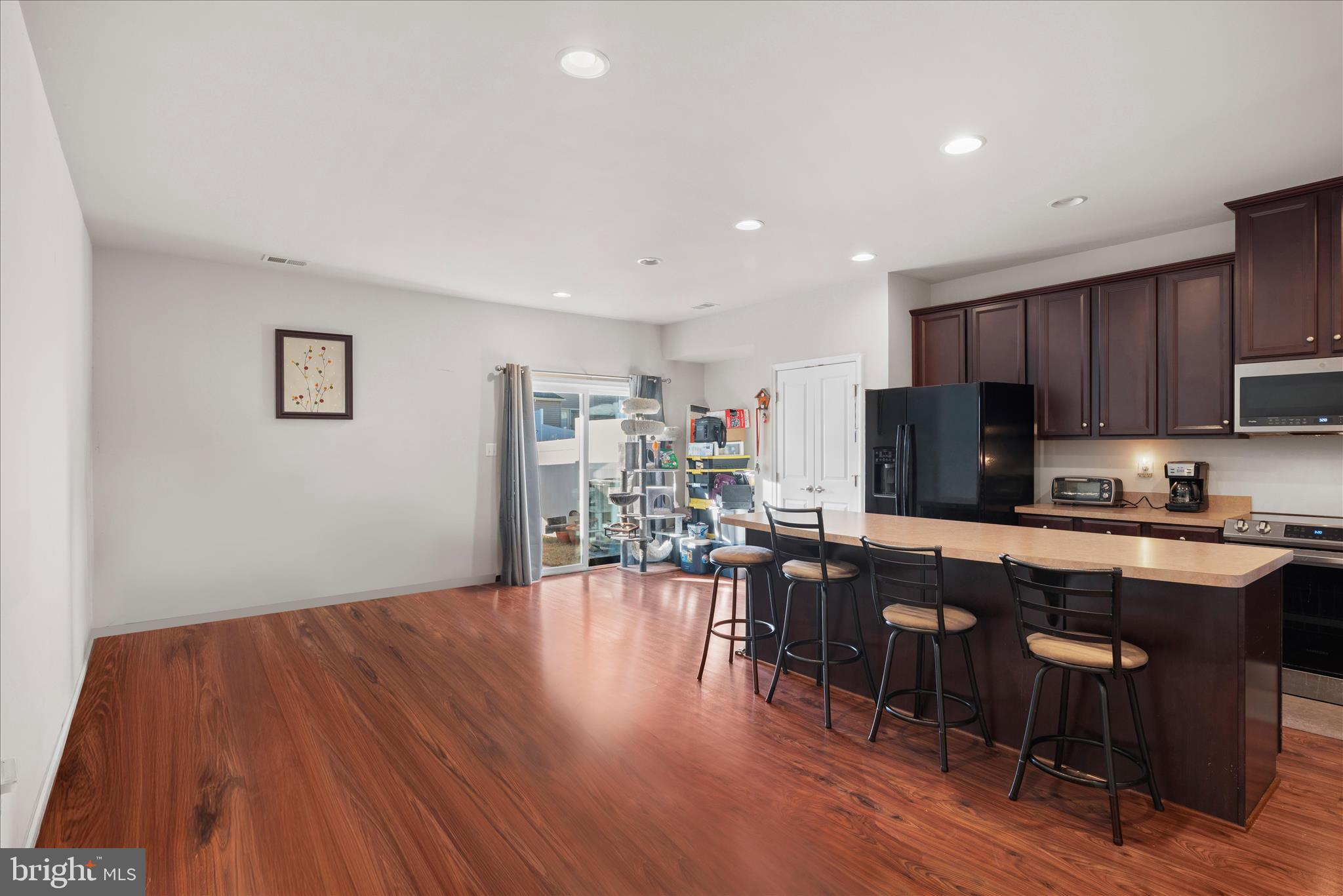 BROOKFIELD - Residential