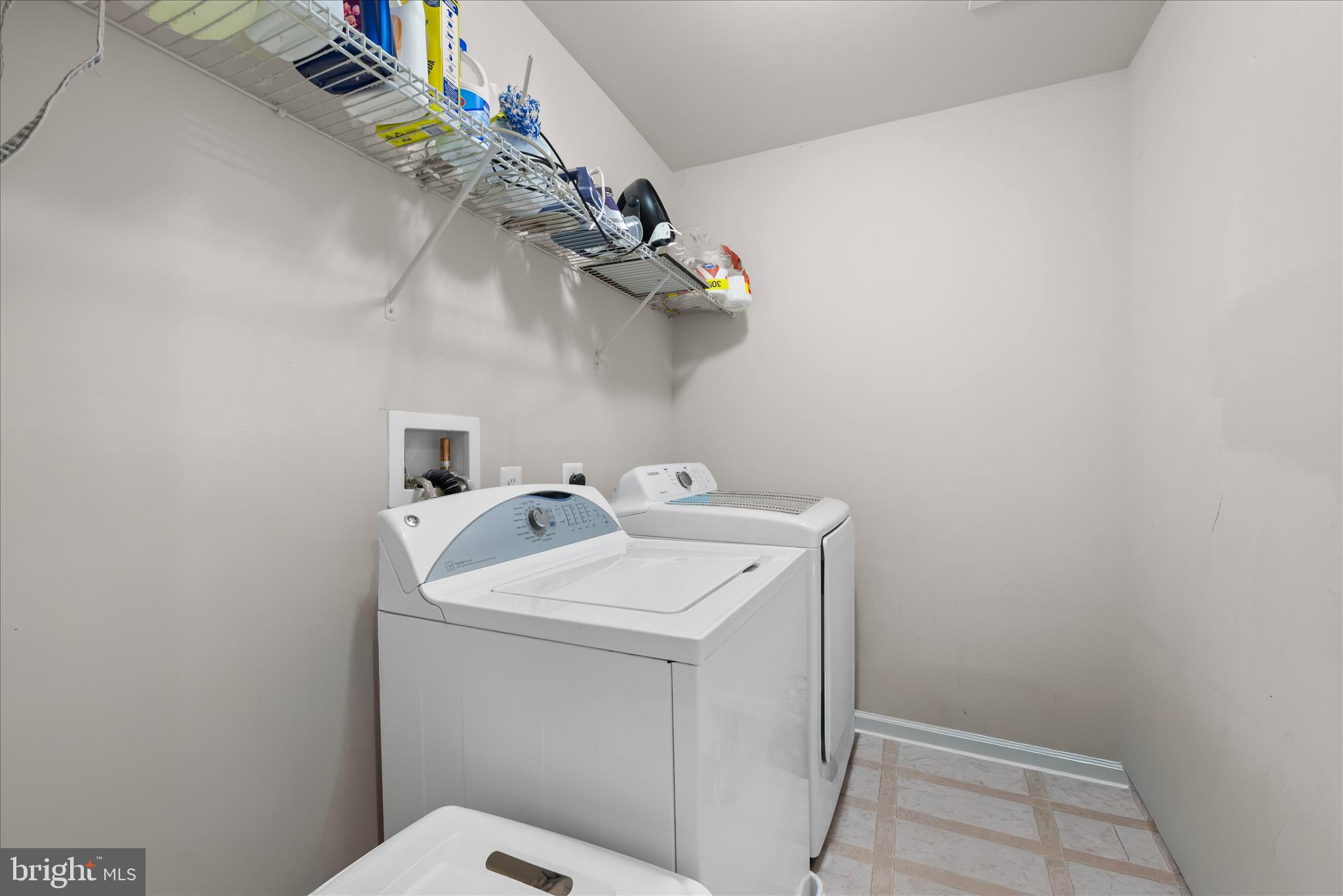 BROOKFIELD - Residential