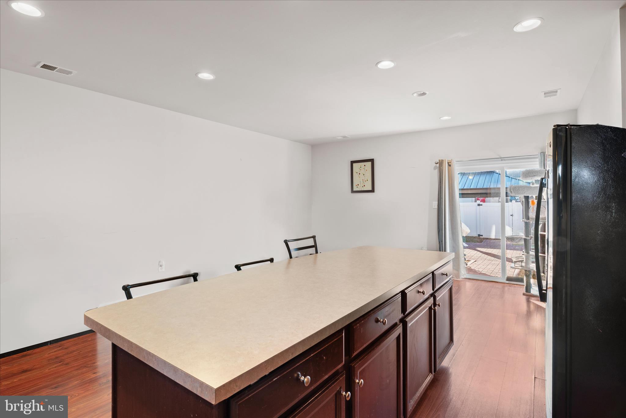 BROOKFIELD - Residential