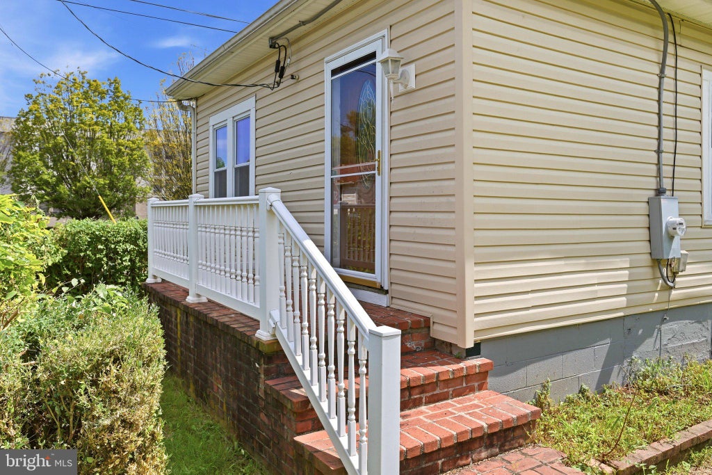 Photo of 1125 Conway Street, WINCHESTER, VA 22601 (MLS # VAWI2011448)