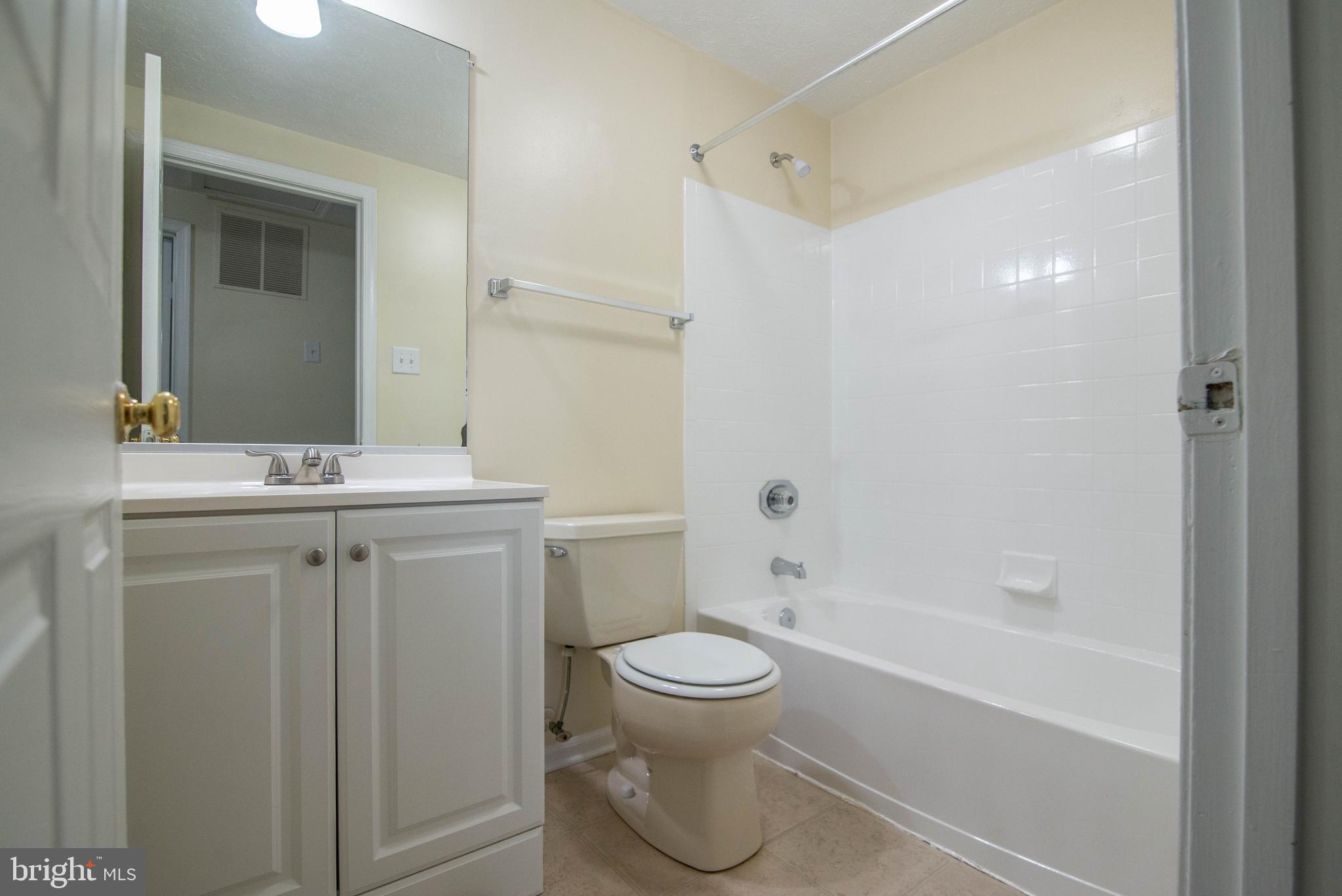 BEDFORD CROSSING - Residential