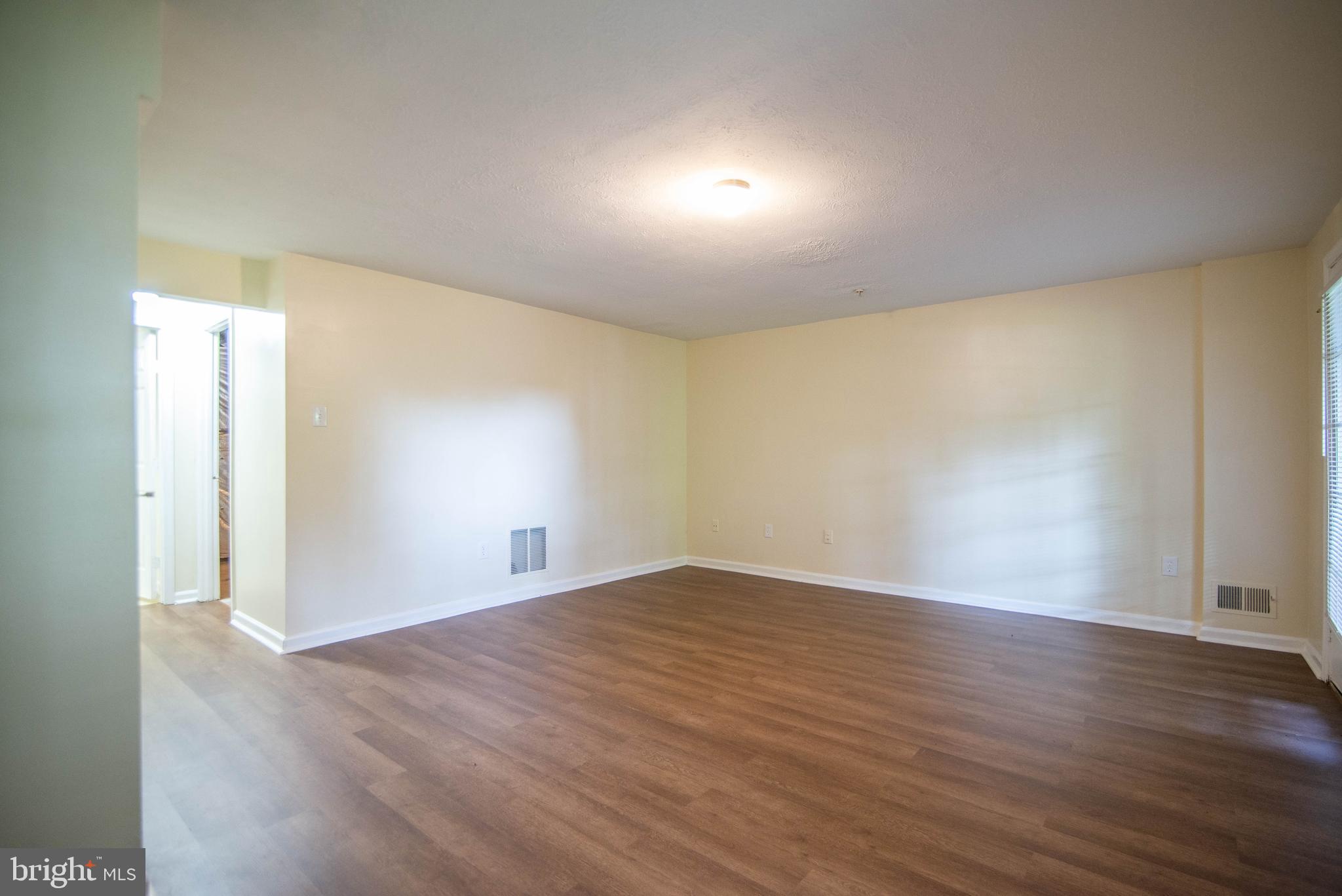 BEDFORD CROSSING - Residential