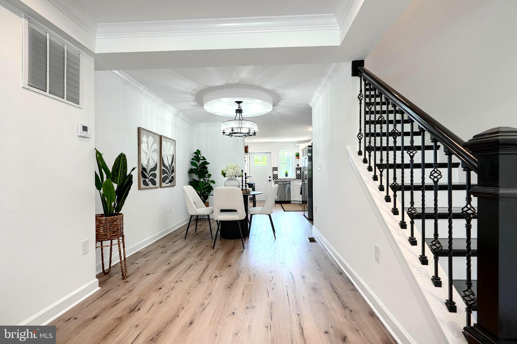 BROADWAY EAST - Residential