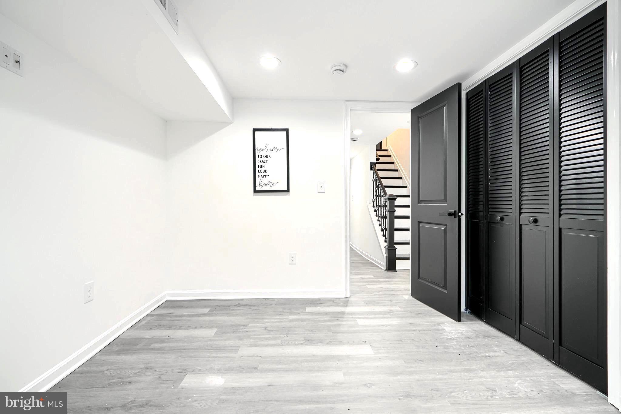 BROADWAY EAST - Residential
