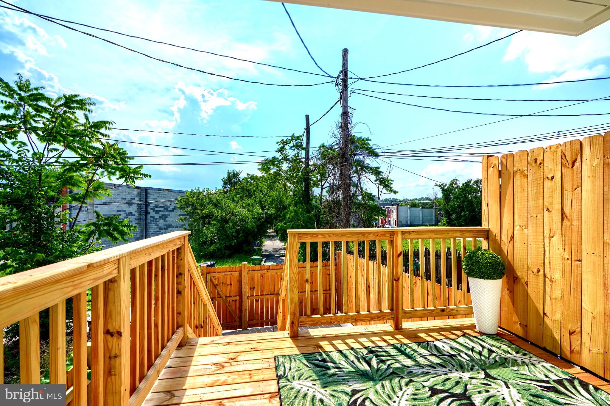 BROADWAY EAST - Residential