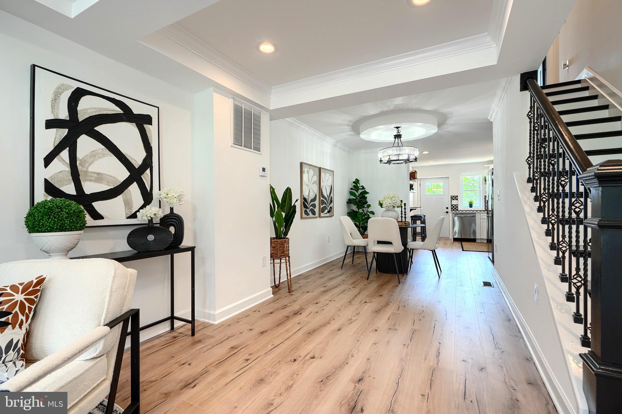 BROADWAY EAST - Residential