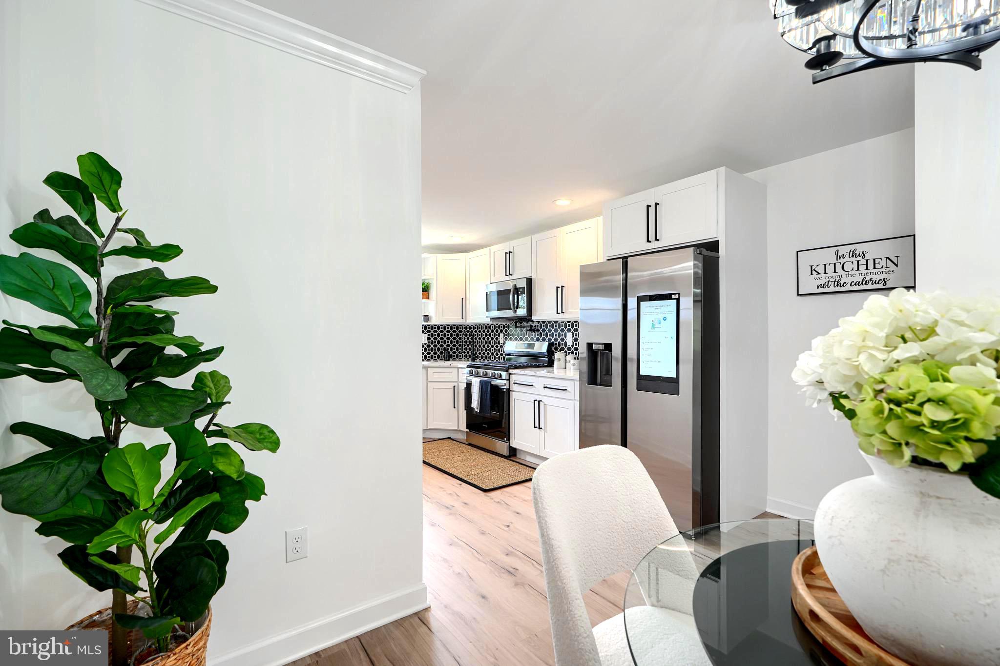 BROADWAY EAST - Residential