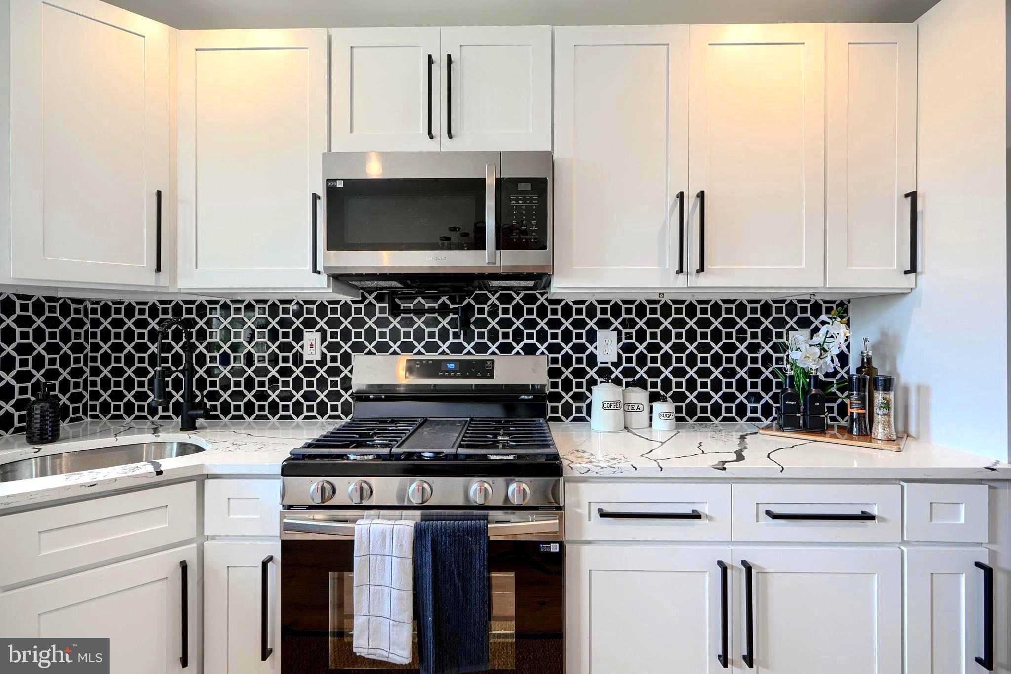 BROADWAY EAST - Residential
