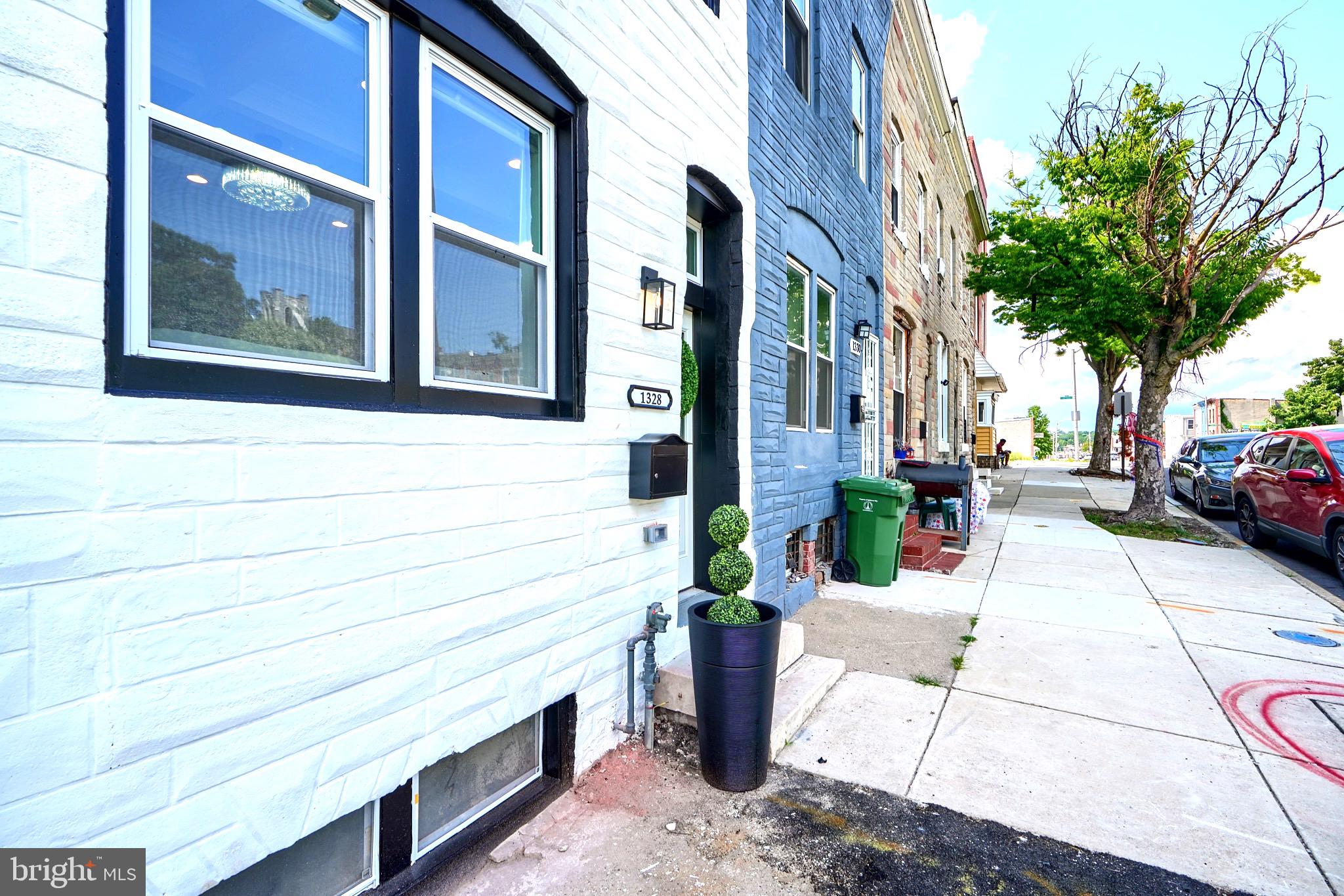 BROADWAY EAST - Residential