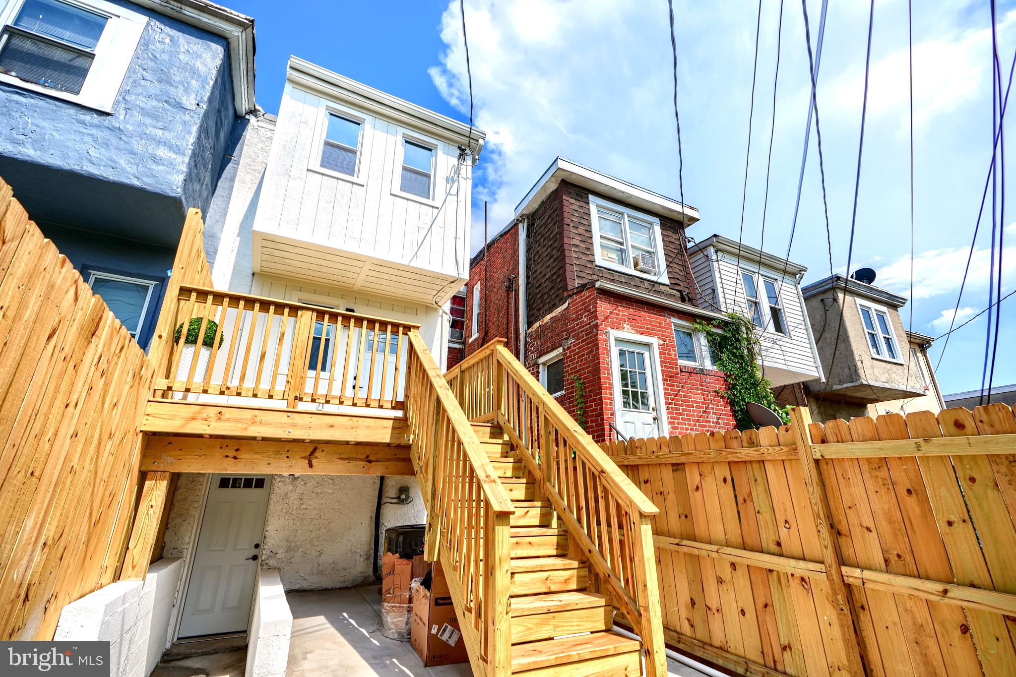 BROADWAY EAST - Residential