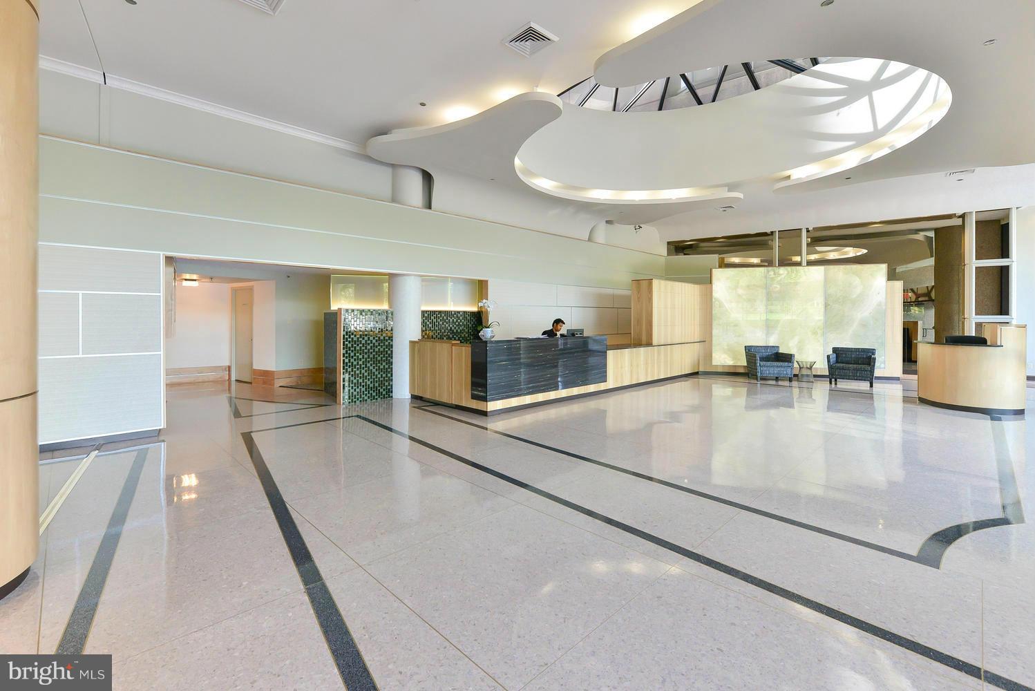 CRYSTAL GATEWAY - Residential