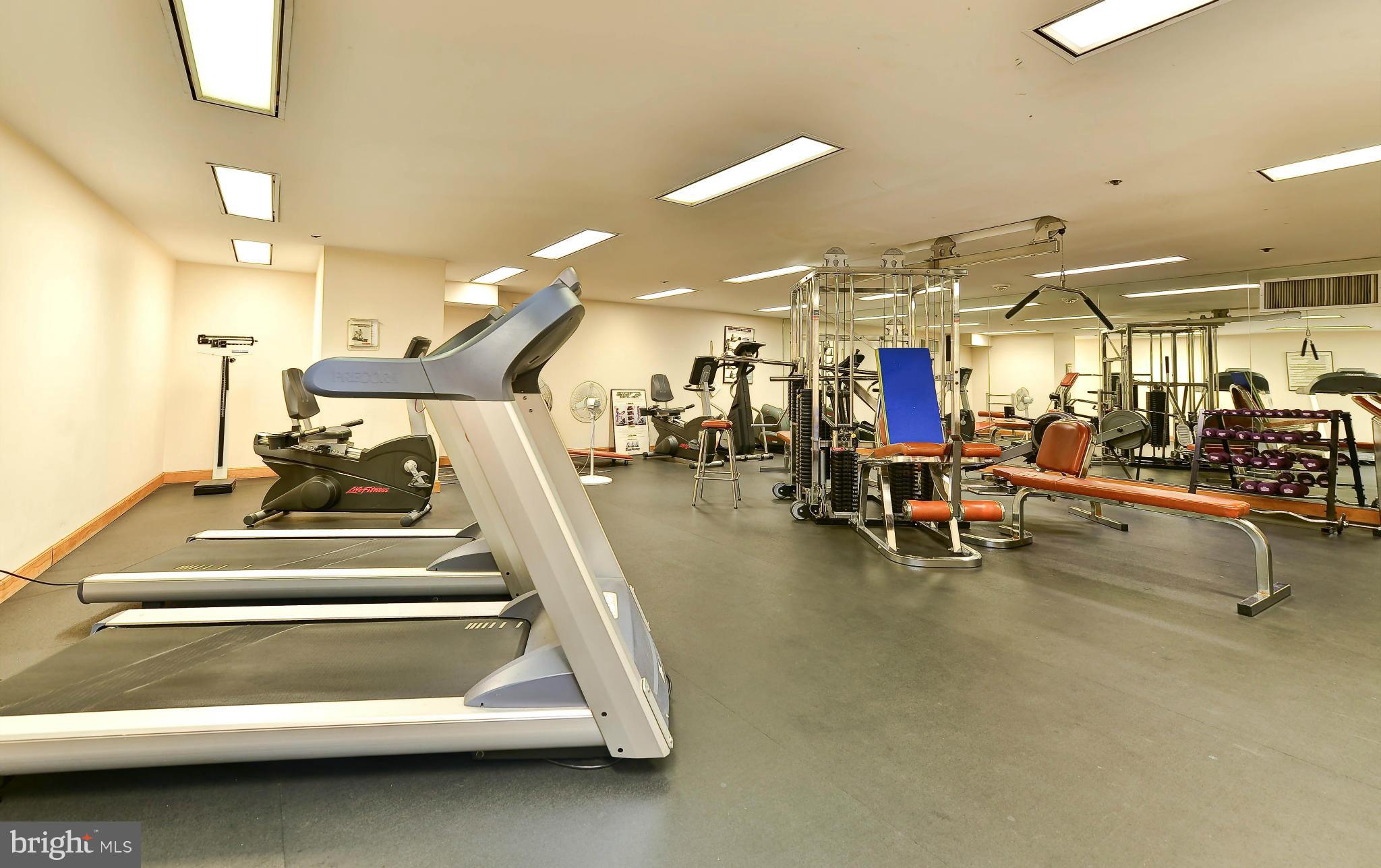 CRYSTAL GATEWAY - Residential