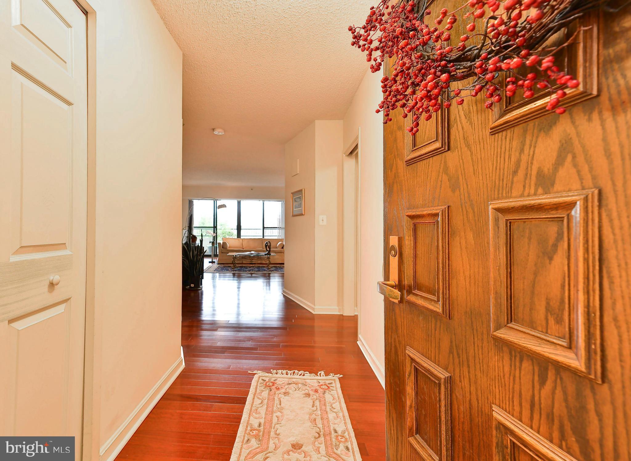 CRYSTAL GATEWAY - Residential