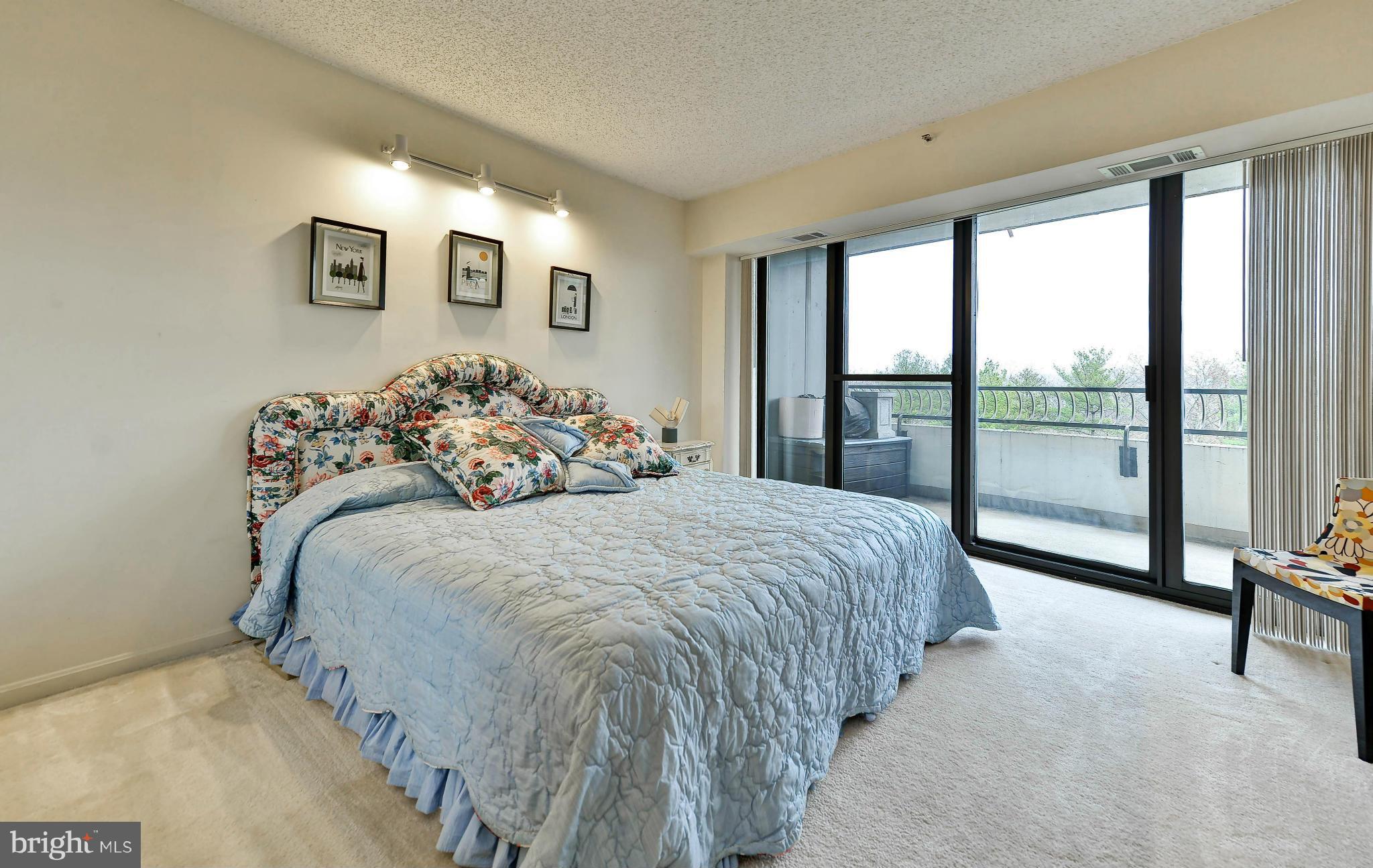 CRYSTAL GATEWAY - Residential