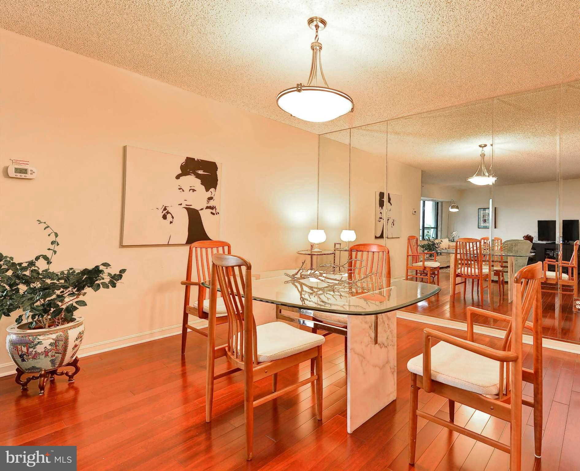 CRYSTAL GATEWAY - Residential