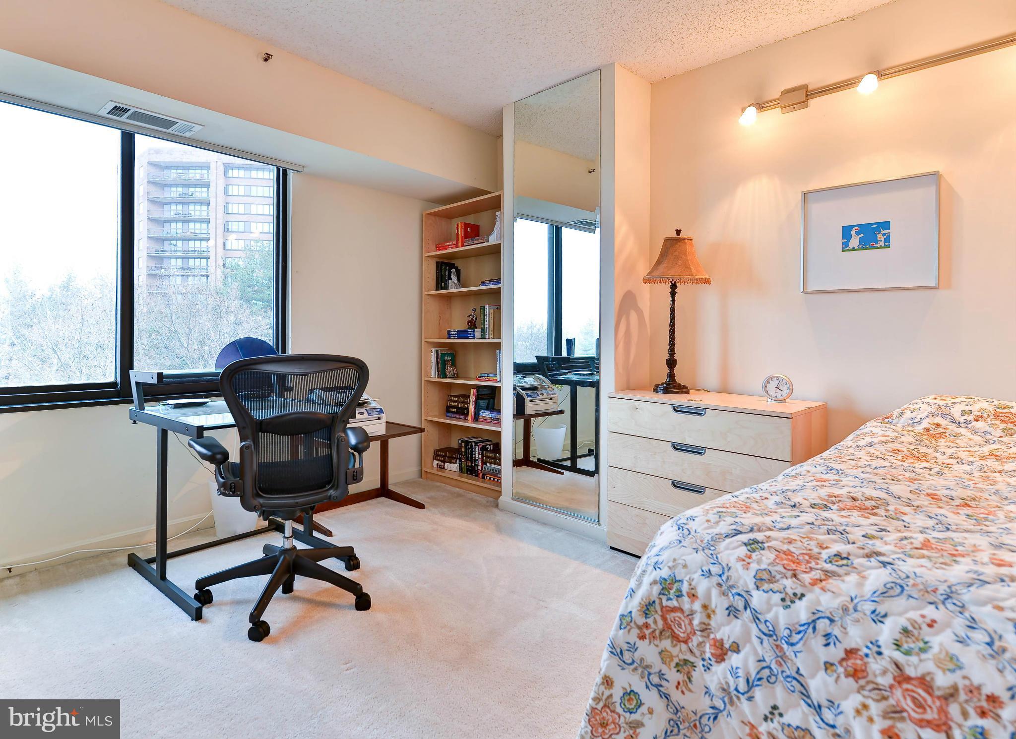 CRYSTAL GATEWAY - Residential