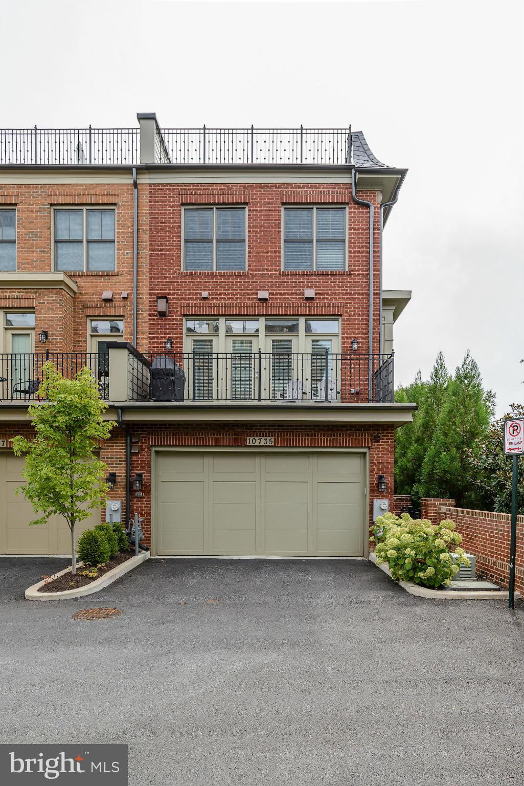 SYMPHONY PARK - Residential Lease