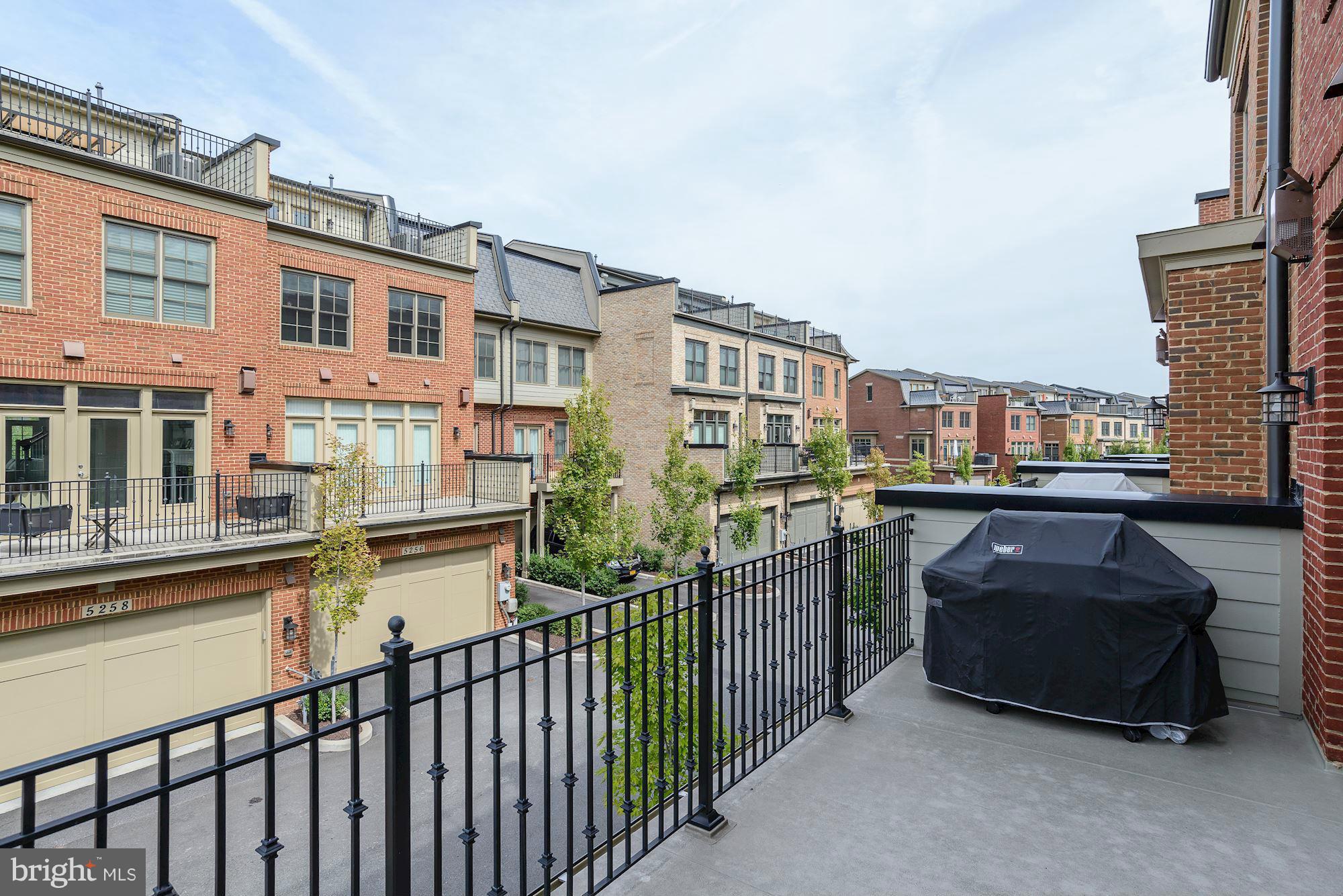 SYMPHONY PARK - Residential Lease