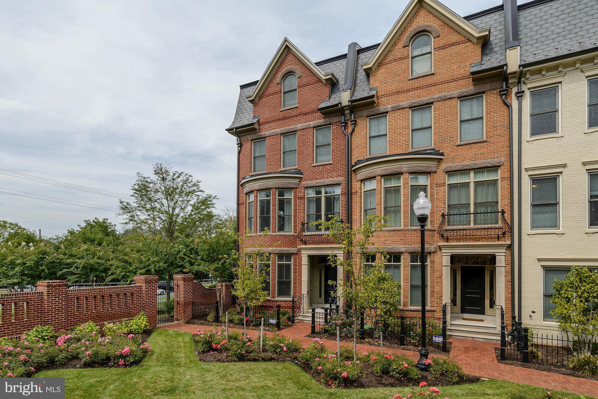 SYMPHONY PARK - Residential Lease