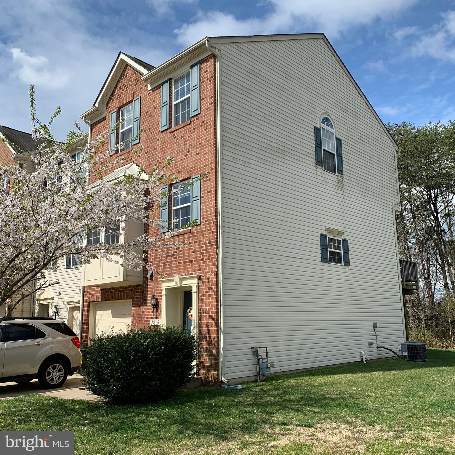 TANYARD SPRINGS - Residential Lease