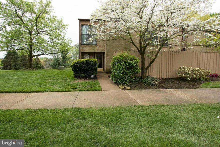 Delightful End Unit 3 bedroom, 2.5 bath townhouse condo in desirable Topfield just steps away from Loch Raven watershed! Private front and rear patios, hardwood floors, updated carpet, Granite Countertops and New Stainless Appliances in Kitchen. FP in LR just perfect for entertaining or relaxing. Tucked away but still conveniently close to shopping, main roads, schools and easy access to the pool.