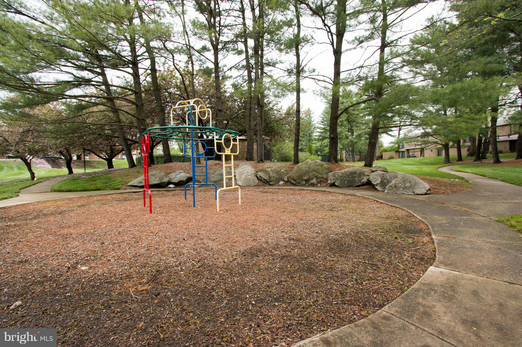 TOPFIELD - Residential