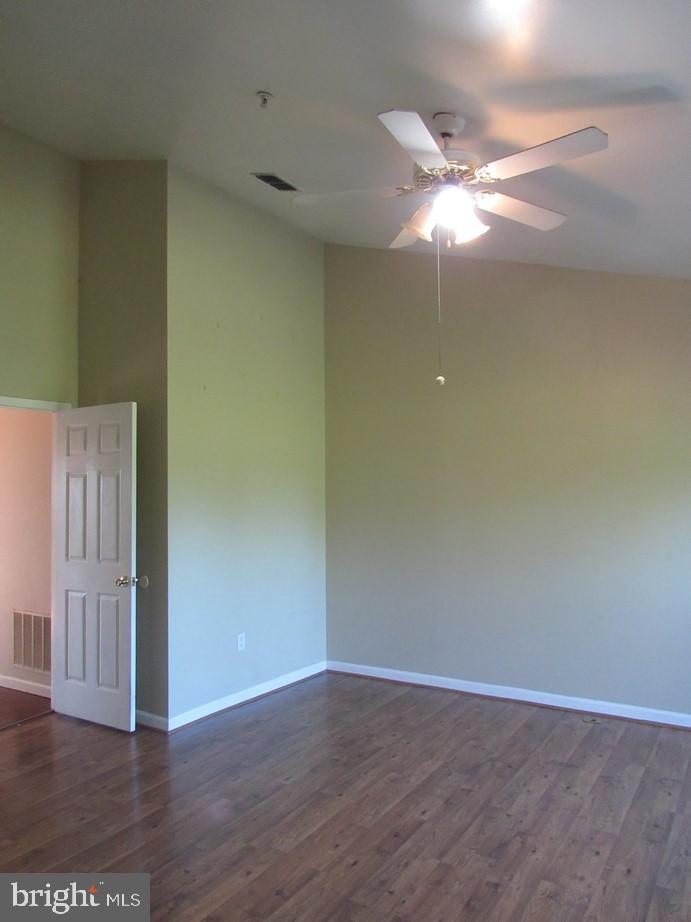 COUNTRY WALK - Residential