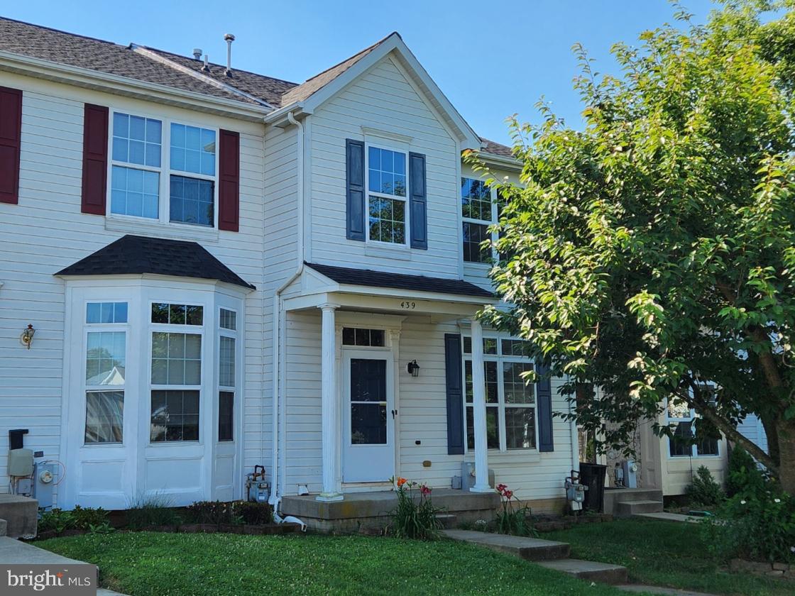 COUNTRY WALK - Residential