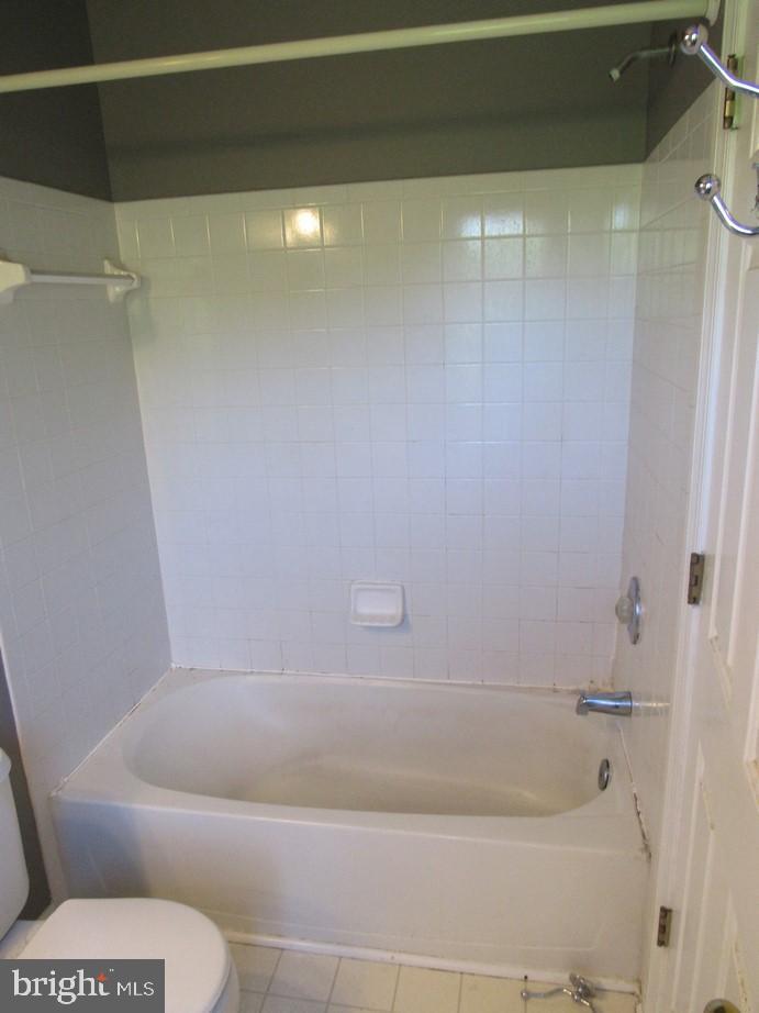 COUNTRY WALK - Residential